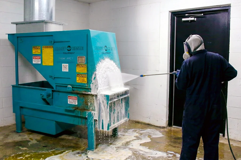 Metro Jet Wash 2 Compactor Cleaning and Chute Cleaning - Metro Jet Wash